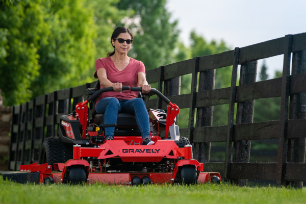 Gravely | Zero-Turn Mowers | ZT HD for sale at Carroll's Service Center