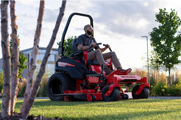Gravely | Zero-Turn Mowers | Pro-Turn 600 for sale at Carroll's Service Center