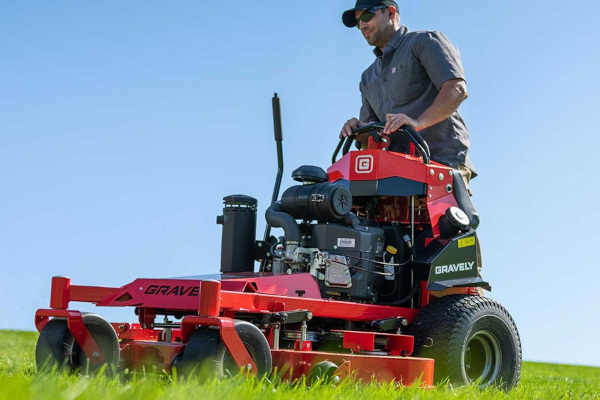 Gravely-StandOn-Y24.jpg