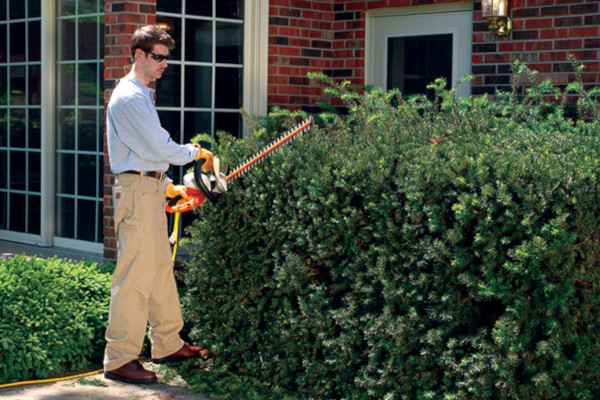 Stihl | Hedge Trimmers | Electric Hedge Trimmers for sale at Carroll's Service Center